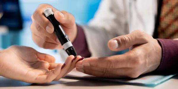 difference between diabetes mellitus and diabetes insipidus​
